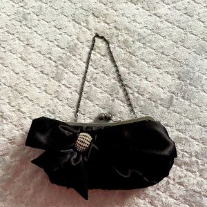 Butterfly decorated silk fabric handbag